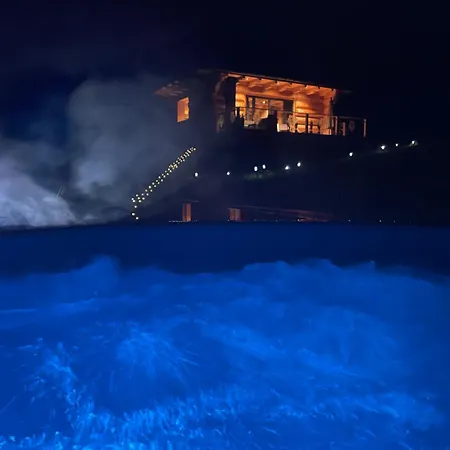 Niedzwiedzi Zakatek Chalet *